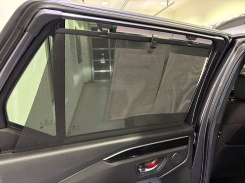 Used 2025 Honda Pilot Black Edition image 22