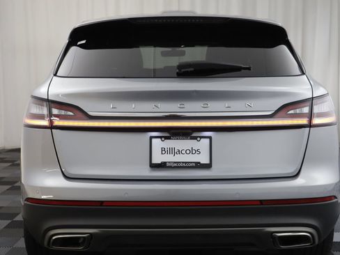 Used 2022 Lincoln Nautilus Reserve AWD/4WD image 17