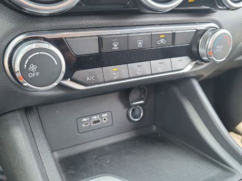 Certified 2022 Nissan Sentra SV w/ Trunk Package FWD image 11