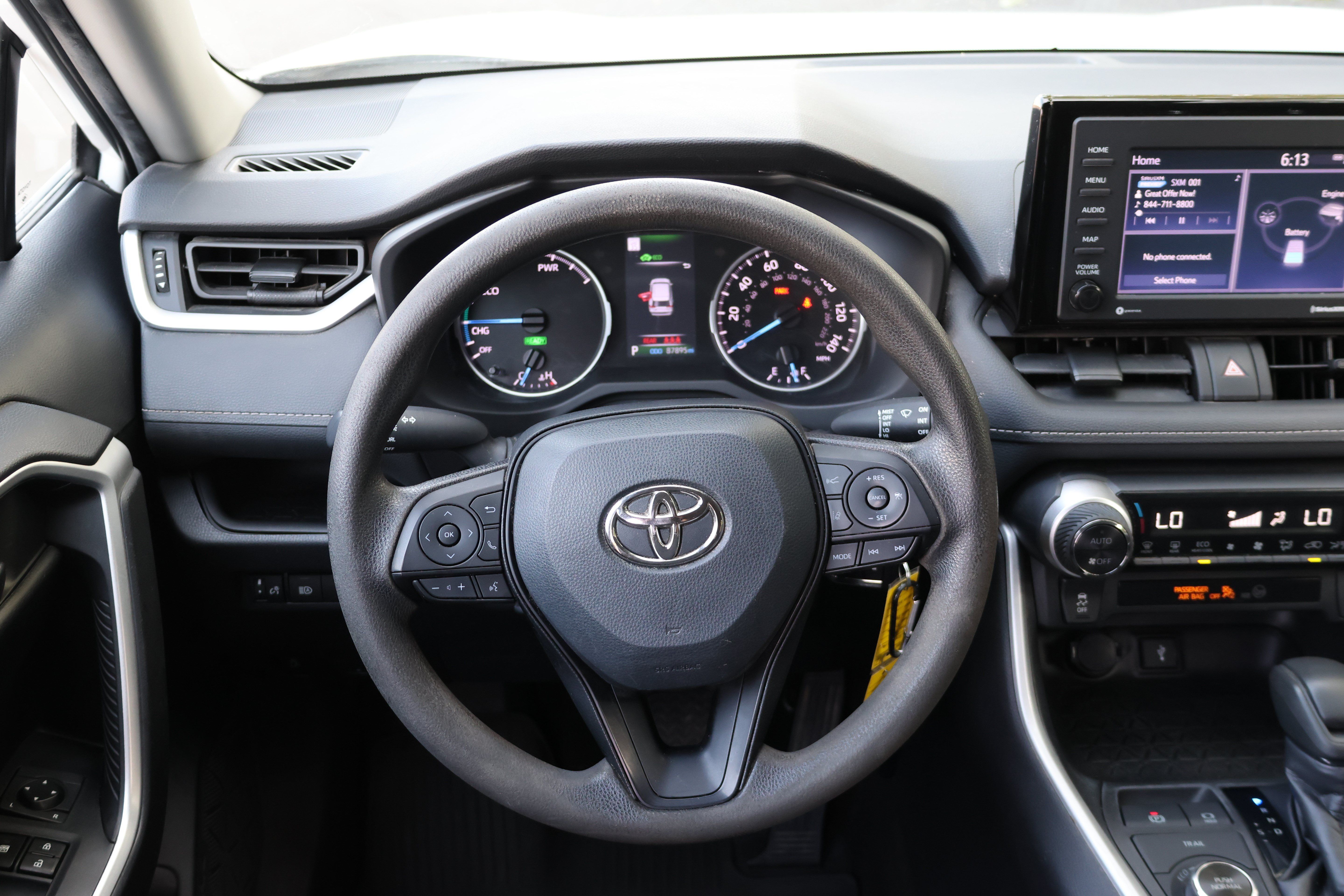 Used 2022 Toyota RAV4 LE AWD/4WD image 22