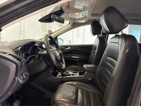 Used 2017 Ford Escape Titanium w/ Equipment Group 301A image 9