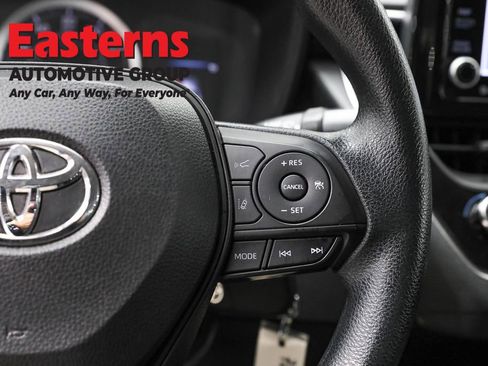 Used 2022 Toyota Corolla LE image 16