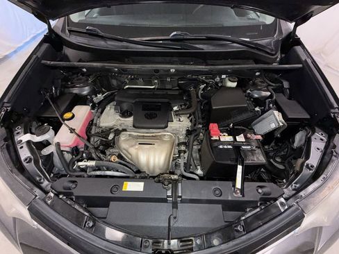 Used 2018 Toyota RAV4 XLE image 18