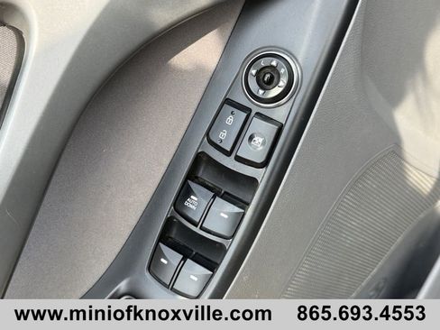 Used 2014 Hyundai Elantra SE w/ Option Group 02 image 12