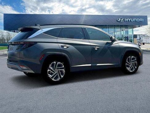 New 2025 Hyundai Tucson Limited FWD image 8