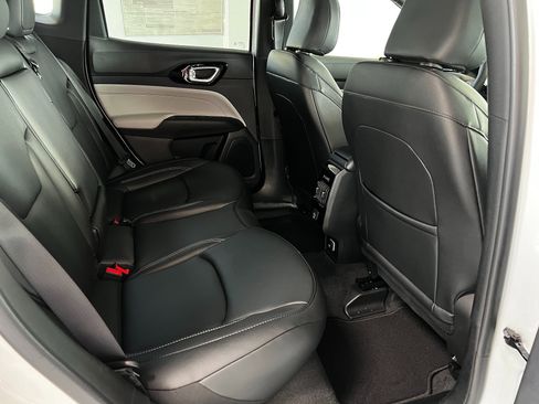 New 2026 Jeep Compass Limited AWD/4WD image 24