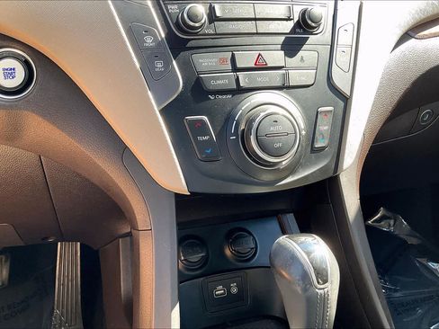 Used 2018 Hyundai Santa Fe Sport image 31