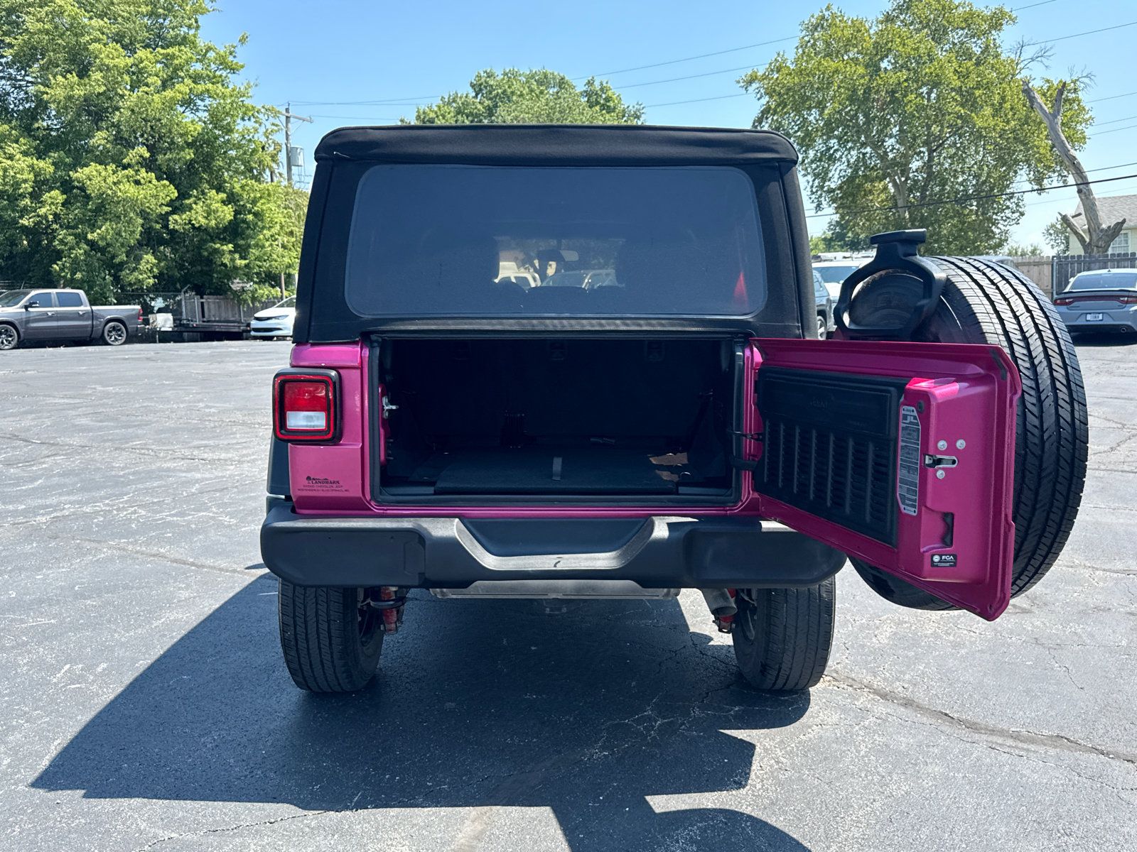 Used 2022 Jeep Wrangler Unlimited Sport AWD/4WD image 18