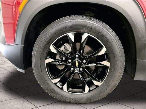 Used 2021 Chevrolet TrailBlazer LT w/ Driver Confidence Package FWD image 8