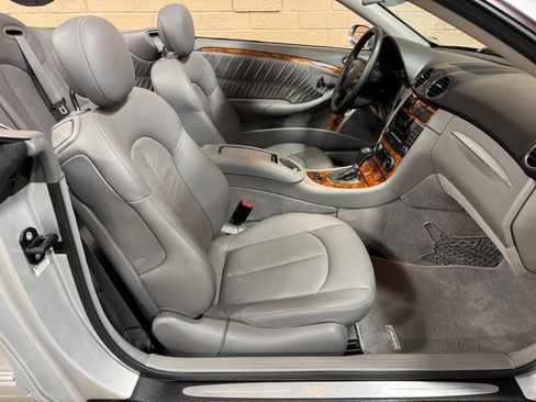 Used 2008 Mercedes-Benz CLK 350 Cabriolet image 31