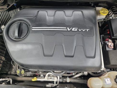 Used 2019 Jeep Cherokee High Altitude AWD/4WD image 30