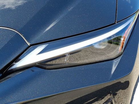 Used 2024 Lexus IS 300 F Sport image 10