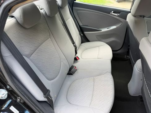 Used 2013 Hyundai Accent GLS w/ Premium Pkg FWD image 34