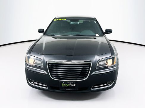 Used 2013 Chrysler 300 S RWD image 2