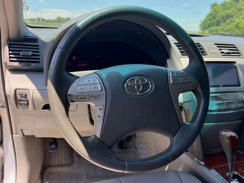 Used 2009 Toyota Camry XLE FWD image 17