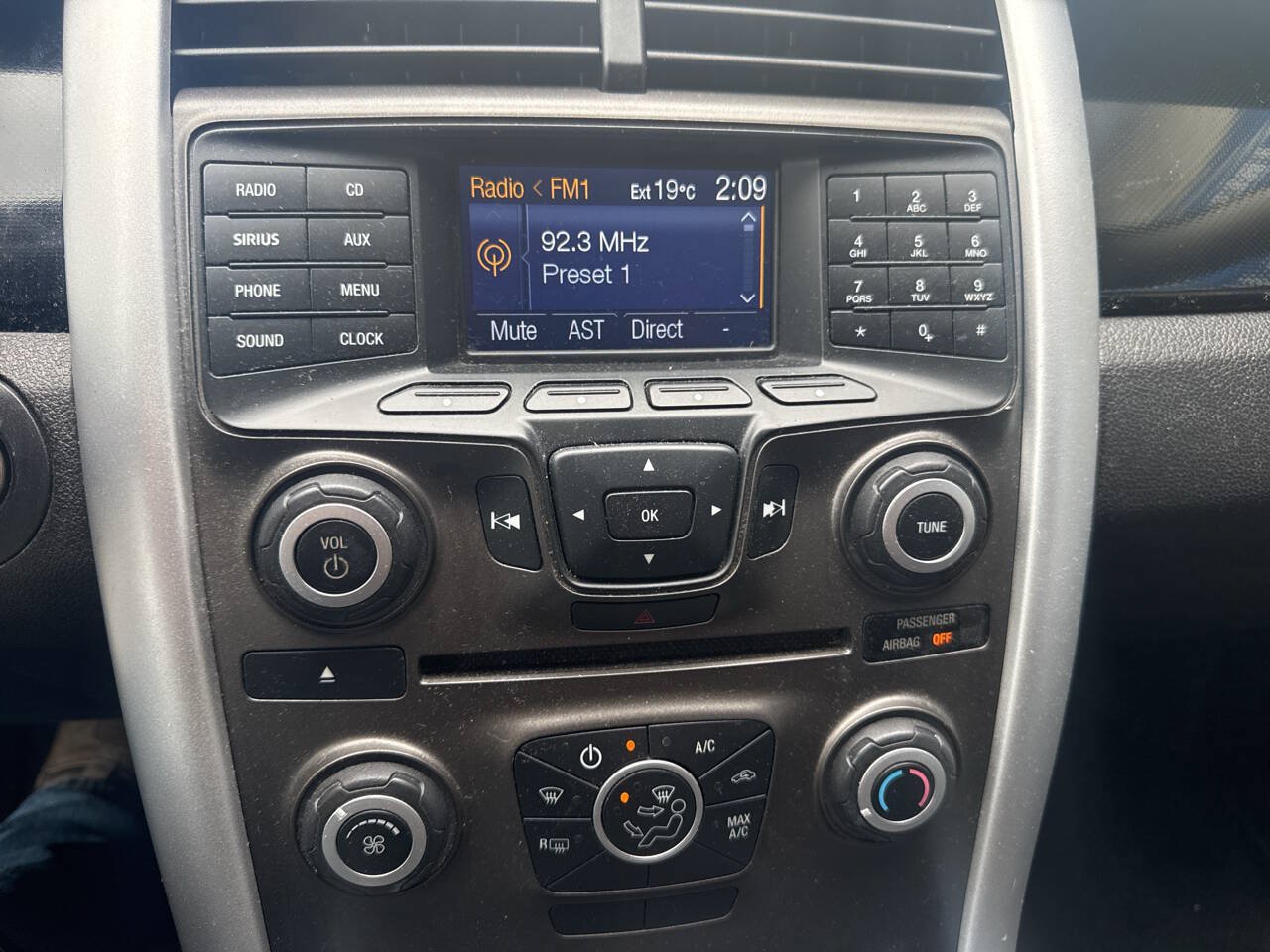 Used 2011 Ford Edge SE w/ 101A Rapid Spec Order Code FWD image 10