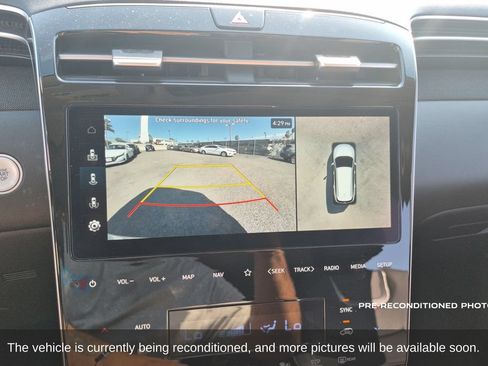 Used 2023 Hyundai Tucson Limited FWD image 17