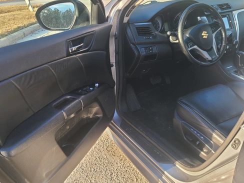 Used 2011 Suzuki Kizashi Sport SLS image 11