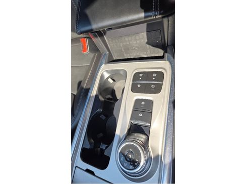 Used 2024 Ford Explorer Limited w/ Limited Technology Package RWD image 32