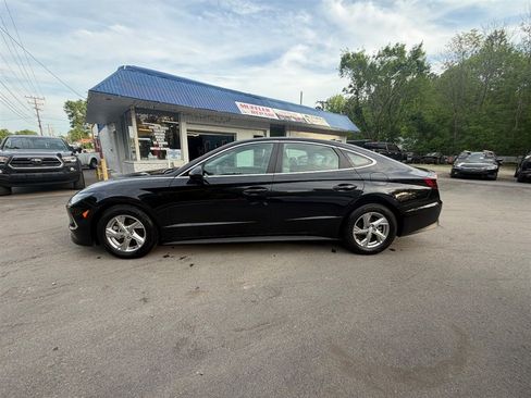 Used 2021 Hyundai Sonata SE w/ Cargo Package FWD image 7