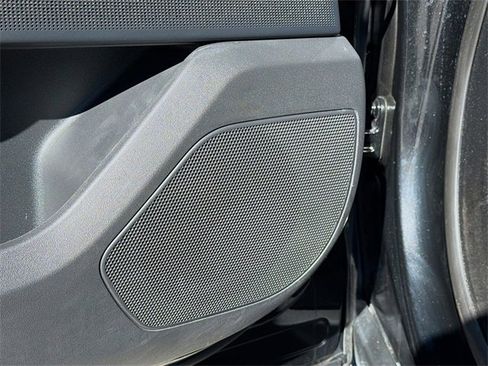 Used 2025 Land Rover Range Rover Velar S image 24