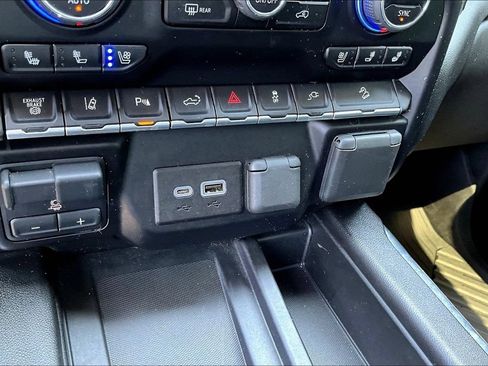 Used 2023 Chevrolet Silverado 3500 LTZ AWD/4WD image 19