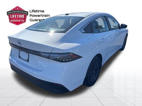New 2026 Nissan Sentra SV w/ Floor Mat Package FWD image 5