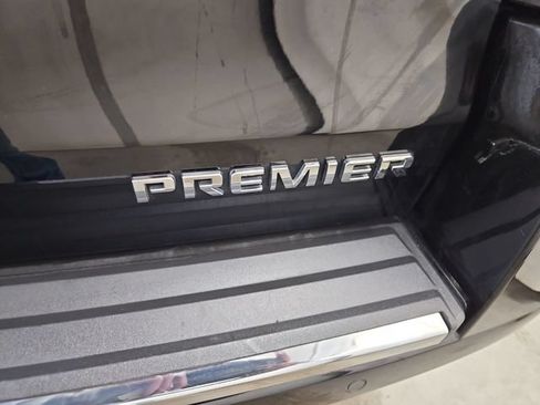 Used 2020 Chevrolet Suburban Premier AWD/4WD image 22