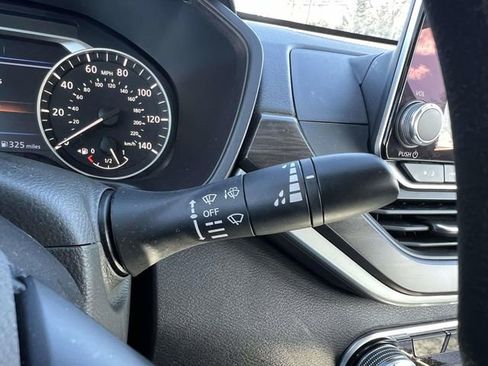 Used 2024 Nissan Altima 2.5 SV image 24