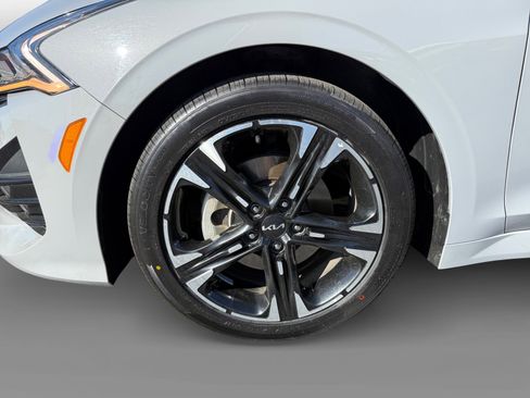 Used 2024 Kia K5 GT-Line w/ GT-Line Premium Package image 9
