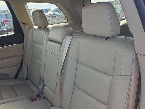 Used 2021 Jeep Grand Cherokee Limited w/ Premium Lighting Group image 16