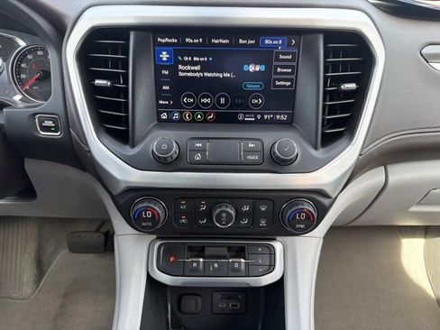 Used 2023 GMC Acadia SLT w/ Preferred Package FWD image 29
