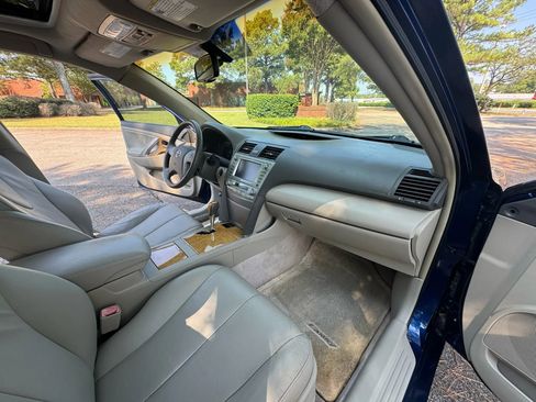 Used 2007 Toyota Camry XLE image 17
