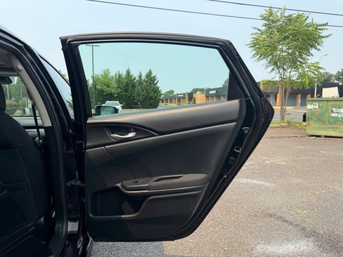 Used 2019 Honda Civic EX image 24