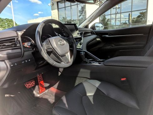 Used 2022 Toyota Camry XSE image 16