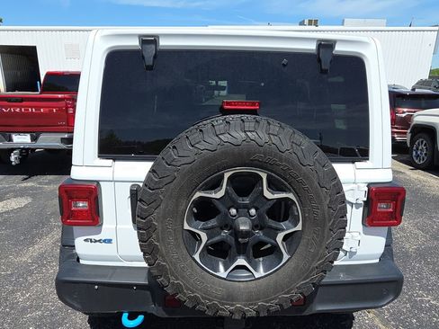 Used 2021 Jeep Wrangler Unlimited Rubicon 4xe w/ Cold Weather Group AWD/4WD image 5