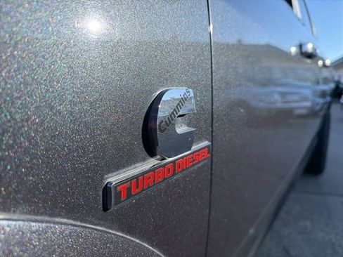 Used 2017 RAM 2500 Laramie w/ Protection Group AWD/4WD image 4