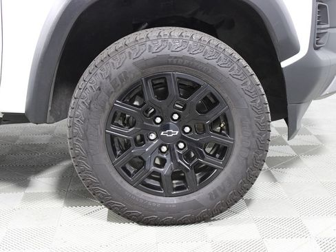 Used 2024 Chevrolet Colorado Trail Boss w/ Technology Package AWD/4WD image 48