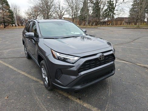 Used 2025 Toyota RAV4 XLE image 8