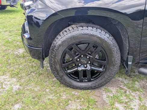 Used 2023 Chevrolet Silverado 1500 RST w/ Rally Edition AWD/4WD image 10