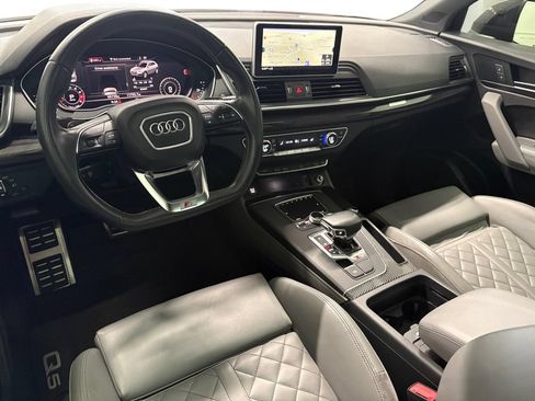 Used 2019 Audi SQ5 Premium Plus w/ Premium Plus Package AWD/4WD image 16