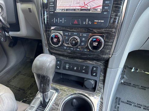 Used 2014 Buick Enclave Premium AWD/4WD image 22