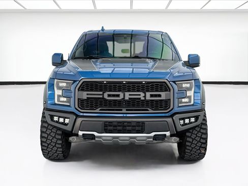 Used 2019 Ford F150 Raptor w/ Equipment Group 802A Luxury AWD/4WD image 2