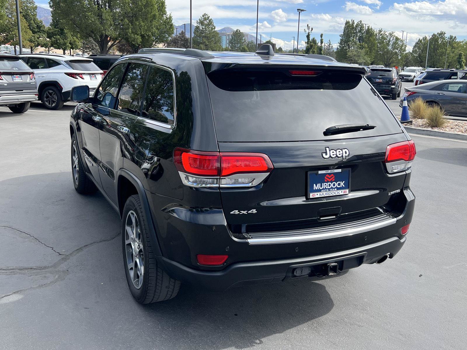Used 2022 Jeep Grand Cherokee Limited w/ Trailer Tow Group IV AWD/4WD image 17