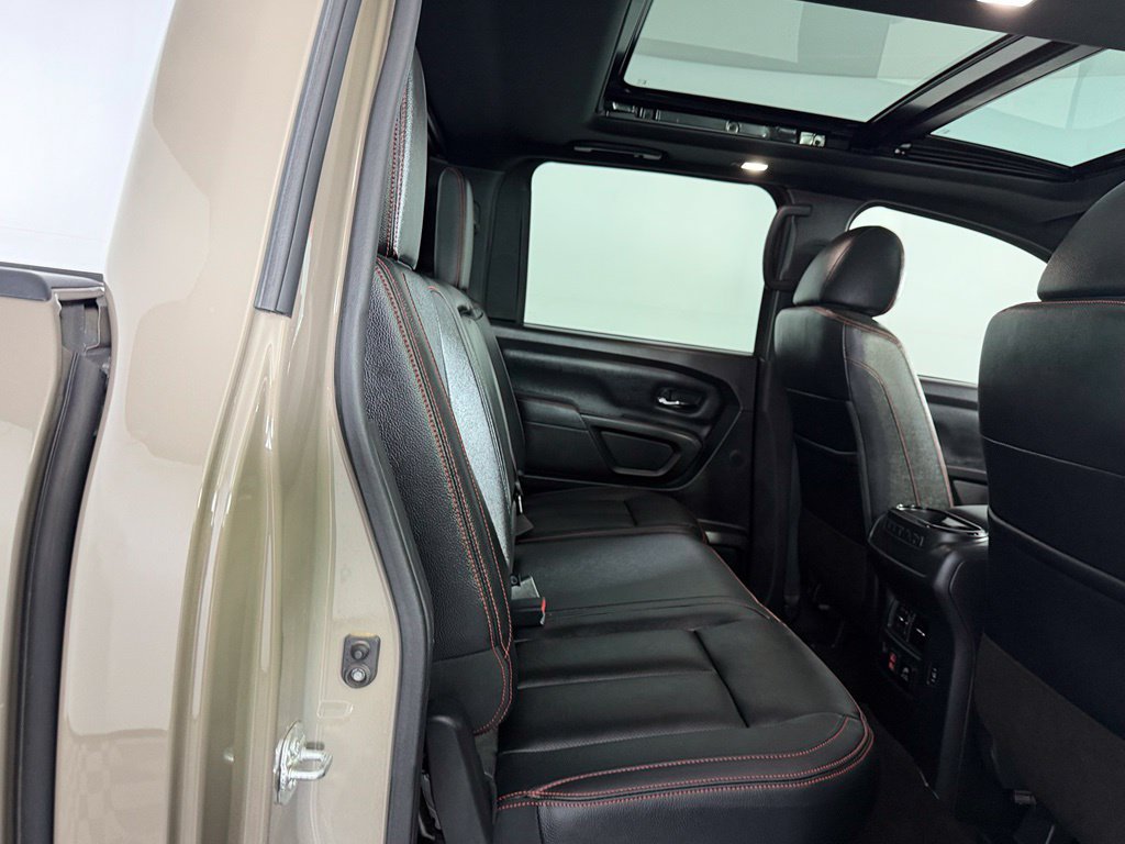 Used 2024 Nissan Titan PRO-4X w/ Pro-4x Convenience Package AWD/4WD image 22