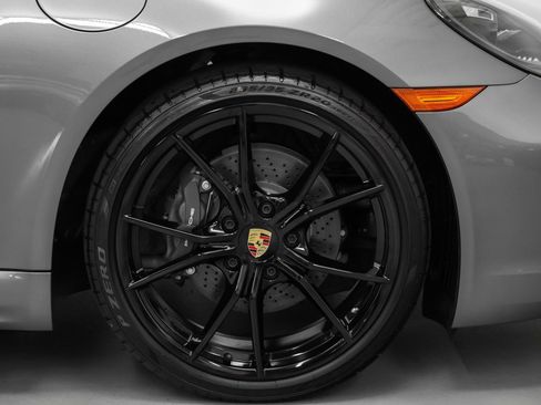 Certified 2025 Porsche 718 Cayman image 16