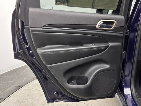Used 2014 Jeep Grand Cherokee Limited image 22