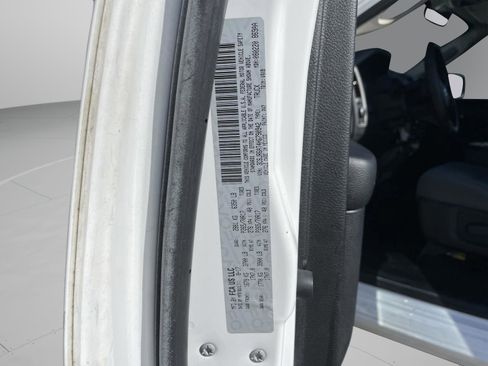 Used 2017 RAM 1500 Tradesman w/ Chrome Appearance Group image 22