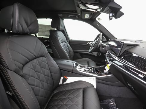 New 2026 BMW X5 M60i AWD/4WD image 31