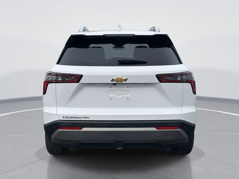 Certified 2025 Chevrolet Equinox LT w/ Convenience Package II image 6